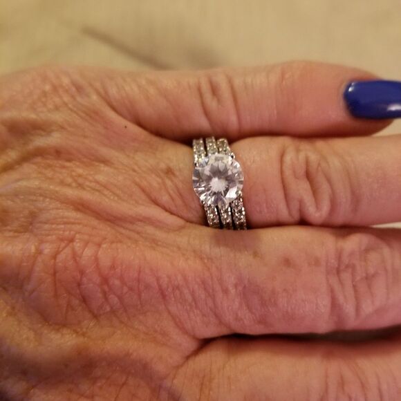 SPARKLING CZ ENGAGEMENT SET - Picture 1 of 4
